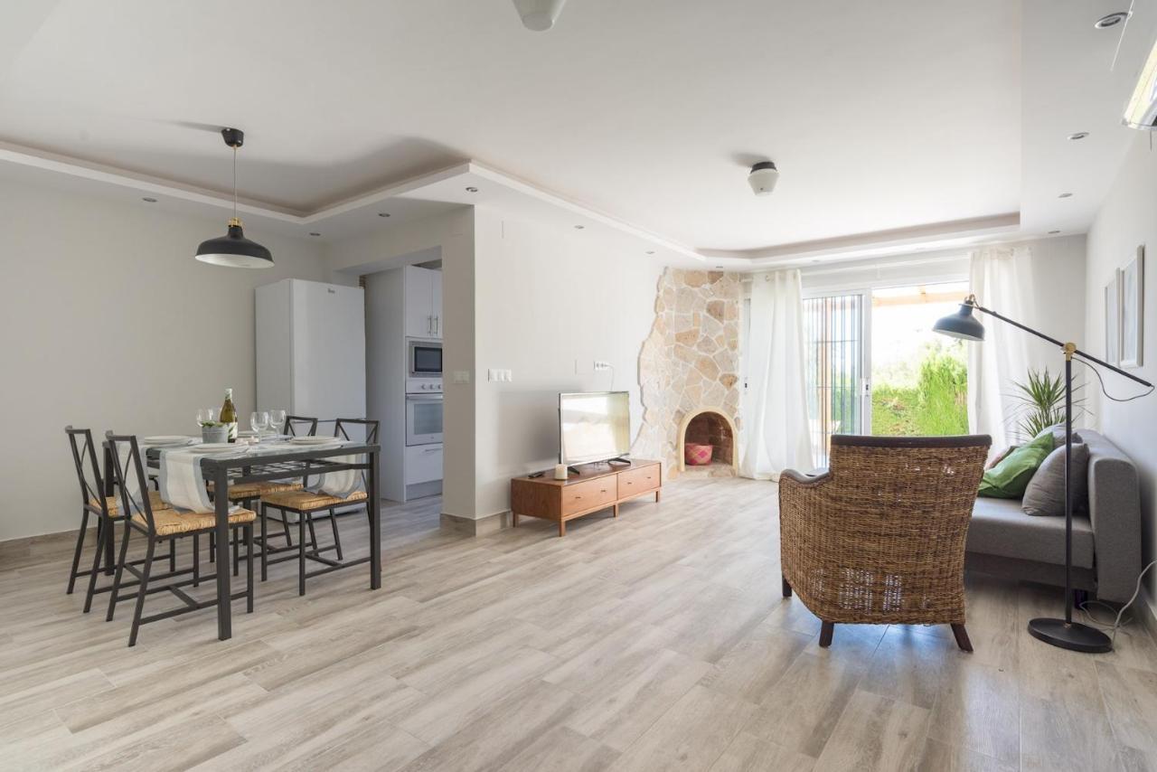 Malagasuite House Pool فوينخيرولا المظهر الخارجي الصورة